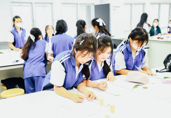 ภาพกิจกรรม    คณะวิทยาศาสตร์และเทคโนโลยี มหาวิทยาลัยราชภัฏกำแพงเพชร ร่วมกับโรงเรียนผดุงปัญญา จัดค่ายวิทยาศาสตร์  และค่ายเทคนิคปลอดเชื้อ