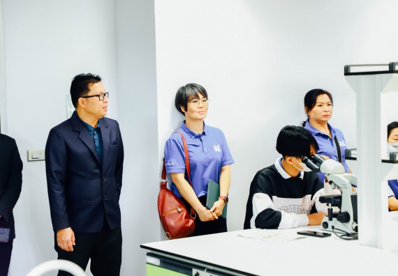 ภาพกิจกรรม    คณะวิทยาศาสตร์และเทคโนโลยี มหาวิทยาลัยราชภัฏกำแพงเพชร ร่วมกับโรงเรียนผดุงปัญญา จัดค่ายวิทยาศาสตร์  และค่ายเทคนิคปลอดเชื้อ