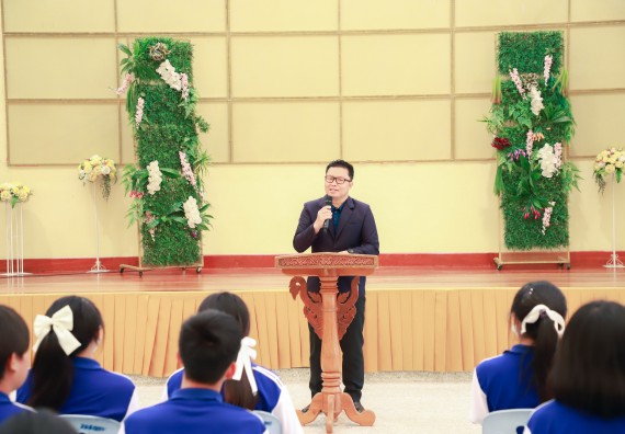 ภาพกิจกรรม    คณะวิทยาศาสตร์และเทคโนโลยี มหาวิทยาลัยราชภัฏกำแพงเพชร ร่วมกับโรงเรียนผดุงปัญญา จัดค่ายวิทยาศาสตร์  และค่ายเทคนิคปลอดเชื้อ