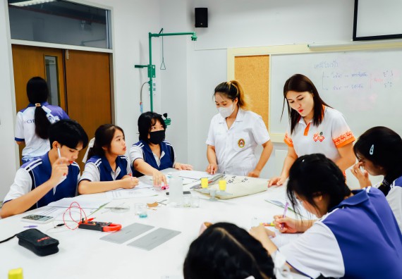 ภาพกิจกรรม    คณะวิทยาศาสตร์และเทคโนโลยี มหาวิทยาลัยราชภัฏกำแพงเพชร ร่วมกับโรงเรียนผดุงปัญญา จัดค่ายวิทยาศาสตร์  และค่ายเทคนิคปลอดเชื้อ