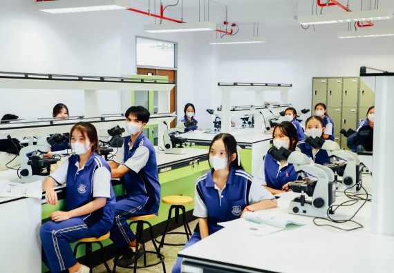 ภาพกิจกรรม    คณะวิทยาศาสตร์และเทคโนโลยี มหาวิทยาลัยราชภัฏกำแพงเพชร ร่วมกับโรงเรียนผดุงปัญญา จัดค่ายวิทยาศาสตร์  และค่ายเทคนิคปลอดเชื้อ