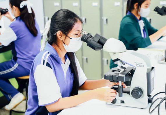 ภาพกิจกรรม    คณะวิทยาศาสตร์และเทคโนโลยี มหาวิทยาลัยราชภัฏกำแพงเพชร ร่วมกับโรงเรียนผดุงปัญญา จัดค่ายวิทยาศาสตร์  และค่ายเทคนิคปลอดเชื้อ