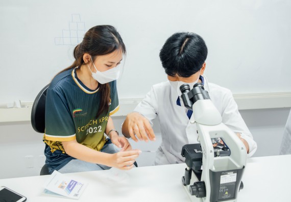 ภาพกิจกรรม    คณะวิทยาศาสตร์และเทคโนโลยี มหาวิทยาลัยราชภัฏกำแพงเพชร ร่วมกับโรงเรียนผดุงปัญญา จัดค่ายวิทยาศาสตร์  และค่ายเทคนิคปลอดเชื้อ