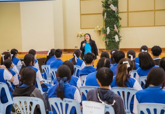 ภาพกิจกรรม    คณะวิทยาศาสตร์และเทคโนโลยี มหาวิทยาลัยราชภัฏกำแพงเพชร ร่วมกับโรงเรียนผดุงปัญญา จัดค่ายวิทยาศาสตร์  และค่ายเทคนิคปลอดเชื้อ