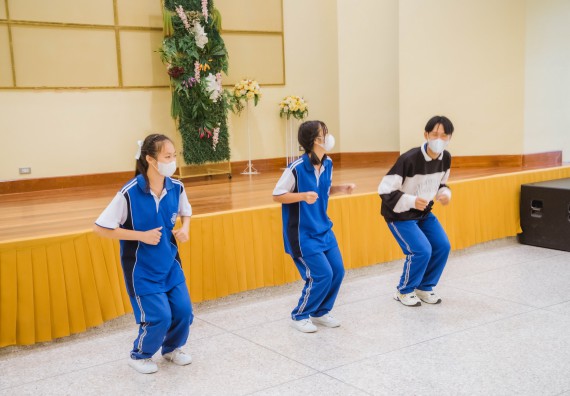 ภาพกิจกรรม    คณะวิทยาศาสตร์และเทคโนโลยี มหาวิทยาลัยราชภัฏกำแพงเพชร ร่วมกับโรงเรียนผดุงปัญญา จัดค่ายวิทยาศาสตร์  และค่ายเทคนิคปลอดเชื้อ