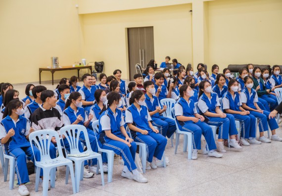 ภาพกิจกรรม    คณะวิทยาศาสตร์และเทคโนโลยี มหาวิทยาลัยราชภัฏกำแพงเพชร ร่วมกับโรงเรียนผดุงปัญญา จัดค่ายวิทยาศาสตร์  และค่ายเทคนิคปลอดเชื้อ