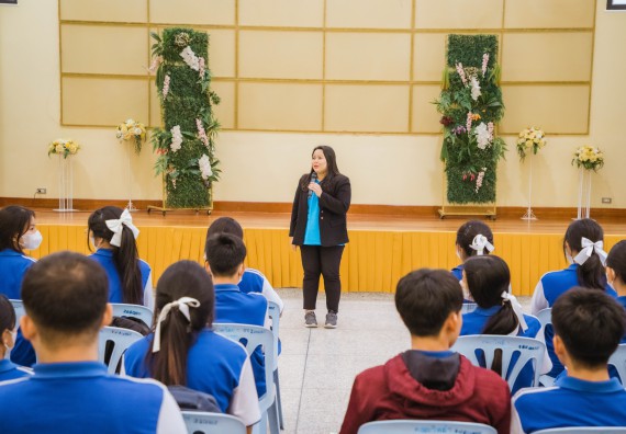 ภาพกิจกรรม    คณะวิทยาศาสตร์และเทคโนโลยี มหาวิทยาลัยราชภัฏกำแพงเพชร ร่วมกับโรงเรียนผดุงปัญญา จัดค่ายวิทยาศาสตร์  และค่ายเทคนิคปลอดเชื้อ