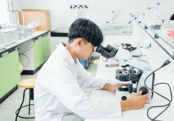 ภาพกิจกรรม    คณะวิทยาศาสตร์และเทคโนโลยี มหาวิทยาลัยราชภัฏกำแพงเพชร ร่วมกับโรงเรียนผดุงปัญญา จัดค่ายวิทยาศาสตร์  และค่ายเทคนิคปลอดเชื้อ