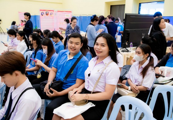 ภาพกิจกรรม  คณะวิทยาศาสตร์และเทคโนโลยี มหาวิทยาลัยราชภัฏกำแพงเพชร ร่วมกับ มูลนิธิถันยรักษ์ในพระราชนูปถัมภ์สมเด็จพระศรีนครินทราบรมราชชนนี (สมเด็จย่า) จัดกิจกรรมสัมมนาวิชาการ เนื่องในวันมะเร็งเต้านมสากล