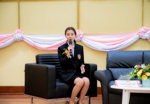 ภาพกิจกรรม  คณะวิทยาศาสตร์และเทคโนโลยี มหาวิทยาลัยราชภัฏกำแพงเพชร ร่วมกับ มูลนิธิถันยรักษ์ในพระราชนูปถัมภ์สมเด็จพระศรีนครินทราบรมราชชนนี (สมเด็จย่า) จัดกิจกรรมสัมมนาวิชาการ เนื่องในวันมะเร็งเต้านมสากล