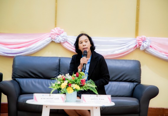 ภาพกิจกรรม  คณะวิทยาศาสตร์และเทคโนโลยี มหาวิทยาลัยราชภัฏกำแพงเพชร ร่วมกับ มูลนิธิถันยรักษ์ในพระราชนูปถัมภ์สมเด็จพระศรีนครินทราบรมราชชนนี (สมเด็จย่า) จัดกิจกรรมสัมมนาวิชาการ เนื่องในวันมะเร็งเต้านมสากล