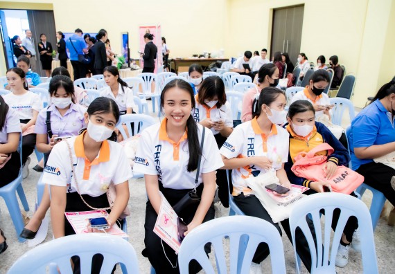 ภาพกิจกรรม  คณะวิทยาศาสตร์และเทคโนโลยี มหาวิทยาลัยราชภัฏกำแพงเพชร ร่วมกับ มูลนิธิถันยรักษ์ในพระราชนูปถัมภ์สมเด็จพระศรีนครินทราบรมราชชนนี (สมเด็จย่า) จัดกิจกรรมสัมมนาวิชาการ เนื่องในวันมะเร็งเต้านมสากล