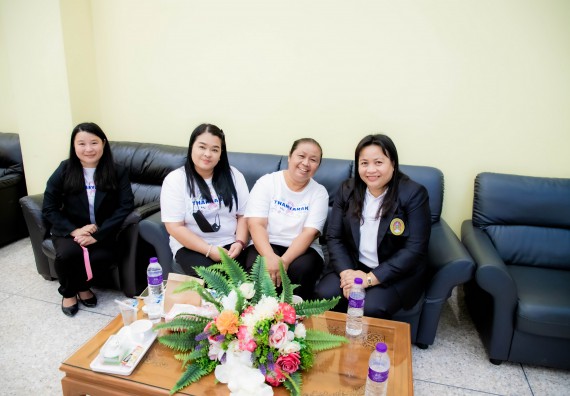 ภาพกิจกรรม  คณะวิทยาศาสตร์และเทคโนโลยี มหาวิทยาลัยราชภัฏกำแพงเพชร ร่วมกับ มูลนิธิถันยรักษ์ในพระราชนูปถัมภ์สมเด็จพระศรีนครินทราบรมราชชนนี (สมเด็จย่า) จัดกิจกรรมสัมมนาวิชาการ เนื่องในวันมะเร็งเต้านมสากล