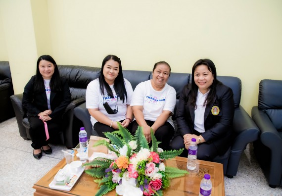 ภาพกิจกรรม  คณะวิทยาศาสตร์และเทคโนโลยี มหาวิทยาลัยราชภัฏกำแพงเพชร ร่วมกับ มูลนิธิถันยรักษ์ในพระราชนูปถัมภ์สมเด็จพระศรีนครินทราบรมราชชนนี (สมเด็จย่า) จัดกิจกรรมสัมมนาวิชาการ เนื่องในวันมะเร็งเต้านมสากล