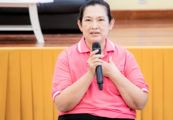 ภาพกิจกรรม  คณะวิทยาศาสตร์และเทคโนโลยี มหาวิทยาลัยราชภัฏกำแพงเพชร ร่วมกับ มูลนิธิถันยรักษ์ในพระราชนูปถัมภ์สมเด็จพระศรีนครินทราบรมราชชนนี (สมเด็จย่า) จัดกิจกรรมสัมมนาวิชาการ เนื่องในวันมะเร็งเต้านมสากล