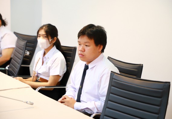 ภาพกิจกรรม  หลักสูตรนวัตกรรมและธุรกิจอาหาร คณะวิทยาศาสตร์และเทคโนโลยีมอบทุนการศึกษาแรกเข้าแก่นักศึกษาของหลักสูตร