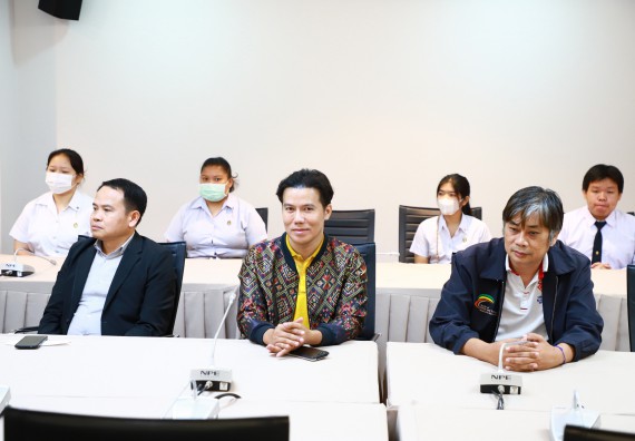 ภาพกิจกรรม  หลักสูตรนวัตกรรมและธุรกิจอาหาร คณะวิทยาศาสตร์และเทคโนโลยีมอบทุนการศึกษาแรกเข้าแก่นักศึกษาของหลักสูตร