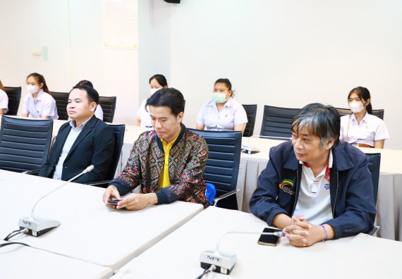 ภาพกิจกรรม  หลักสูตรนวัตกรรมและธุรกิจอาหาร คณะวิทยาศาสตร์และเทคโนโลยีมอบทุนการศึกษาแรกเข้าแก่นักศึกษาของหลักสูตร