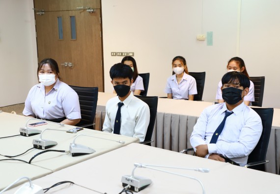 ภาพกิจกรรม  หลักสูตรนวัตกรรมและธุรกิจอาหาร คณะวิทยาศาสตร์และเทคโนโลยีมอบทุนการศึกษาแรกเข้าแก่นักศึกษาของหลักสูตร