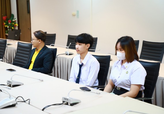 ภาพกิจกรรม  หลักสูตรนวัตกรรมและธุรกิจอาหาร คณะวิทยาศาสตร์และเทคโนโลยีมอบทุนการศึกษาแรกเข้าแก่นักศึกษาของหลักสูตร