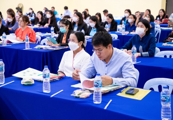 ภาพกิจกรรม  สำนักส่งเสริมวิชาการและงานทะเบียน มหาวิทยาลัยราชภัฏกำแพงเพชร จัดการประชุมเชิงปฏิบัติการ วางแผนและปฏิบัติการแนะแนวการศึกษาต่อในระดับอุดมศึกษา