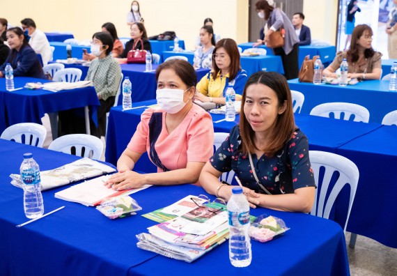 ภาพกิจกรรม  สำนักส่งเสริมวิชาการและงานทะเบียน มหาวิทยาลัยราชภัฏกำแพงเพชร จัดการประชุมเชิงปฏิบัติการ วางแผนและปฏิบัติการแนะแนวการศึกษาต่อในระดับอุดมศึกษา