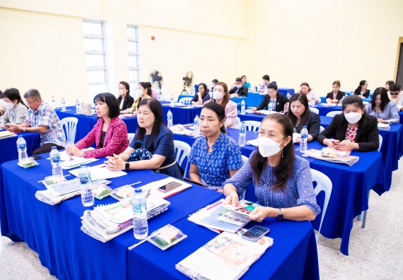 ภาพกิจกรรม  สำนักส่งเสริมวิชาการและงานทะเบียน มหาวิทยาลัยราชภัฏกำแพงเพชร จัดการประชุมเชิงปฏิบัติการ วางแผนและปฏิบัติการแนะแนวการศึกษาต่อในระดับอุดมศึกษา