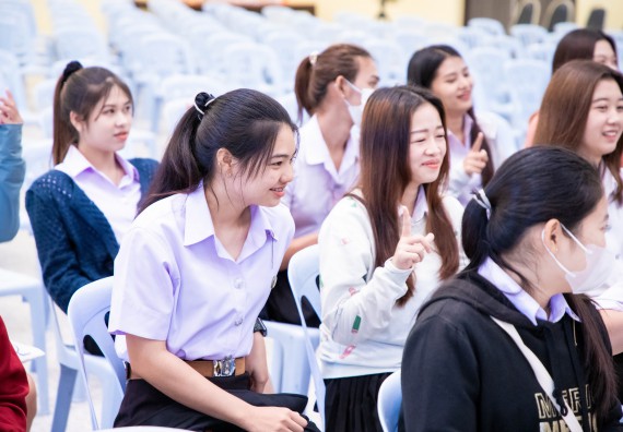 ภาพกิจกรรม  โครงการพัฒนานักศึกษา คณะวิทยาศาสตร์และเทคโนโลยี กิจกรรมเตรียมความพร้อมเพื่อออกสู่งาน