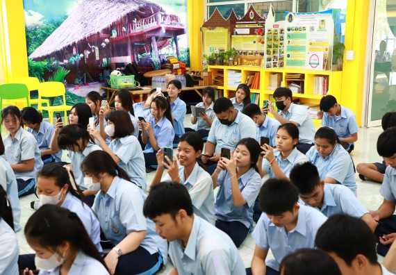 คณะวิทยาศาสตร์และเทคโนโลยี จัดค่ายวิทยาศาสตร์สัญจร ปีการศึกษา 2566 โรงเรียนมัธยมพัชรกิติยาภา 2 กำแพงเพชร