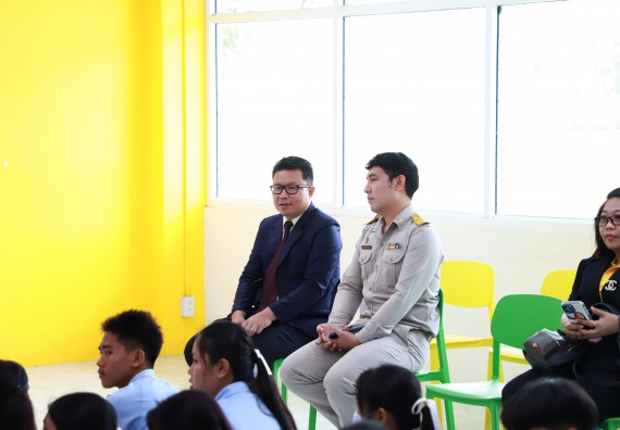 คณะวิทยาศาสตร์และเทคโนโลยี จัดค่ายวิทยาศาสตร์สัญจร ปีการศึกษา 2566 โรงเรียนมัธยมพัชรกิติยาภา 2 กำแพงเพชร