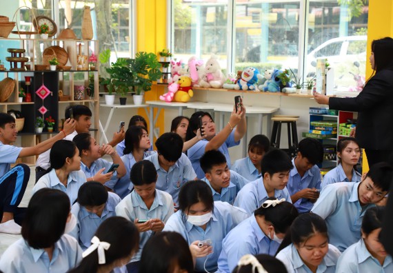 คณะวิทยาศาสตร์และเทคโนโลยี จัดค่ายวิทยาศาสตร์สัญจร ปีการศึกษา 2566 โรงเรียนมัธยมพัชรกิติยาภา 2 กำแพงเพชร