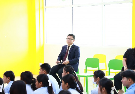 คณะวิทยาศาสตร์และเทคโนโลยี จัดค่ายวิทยาศาสตร์สัญจร ปีการศึกษา 2566 โรงเรียนมัธยมพัชรกิติยาภา 2 กำแพงเพชร