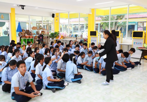 คณะวิทยาศาสตร์และเทคโนโลยี จัดค่ายวิทยาศาสตร์สัญจร ปีการศึกษา 2566 โรงเรียนมัธยมพัชรกิติยาภา 2 กำแพงเพชร