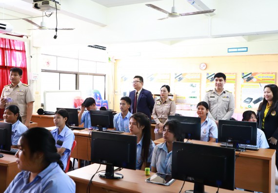 คณะวิทยาศาสตร์และเทคโนโลยี จัดค่ายวิทยาศาสตร์สัญจร ปีการศึกษา 2566 โรงเรียนมัธยมพัชรกิติยาภา 2 กำแพงเพชร