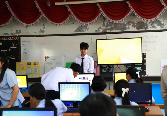 คณะวิทยาศาสตร์และเทคโนโลยี จัดค่ายวิทยาศาสตร์สัญจร ปีการศึกษา 2566 โรงเรียนมัธยมพัชรกิติยาภา 2 กำแพงเพชร