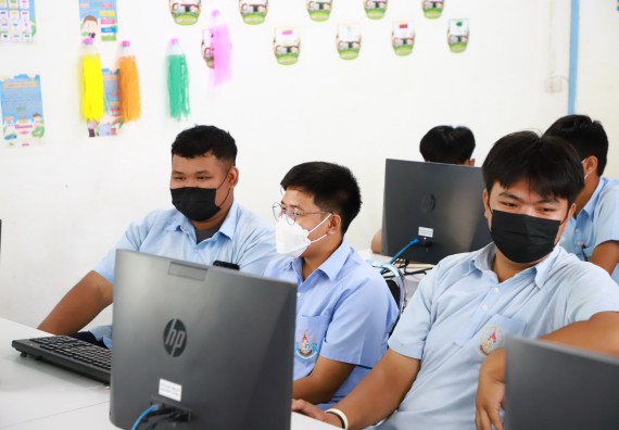 คณะวิทยาศาสตร์และเทคโนโลยี จัดค่ายวิทยาศาสตร์สัญจร ปีการศึกษา 2566 โรงเรียนมัธยมพัชรกิติยาภา 2 กำแพงเพชร