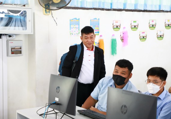 คณะวิทยาศาสตร์และเทคโนโลยี จัดค่ายวิทยาศาสตร์สัญจร ปีการศึกษา 2566 โรงเรียนมัธยมพัชรกิติยาภา 2 กำแพงเพชร