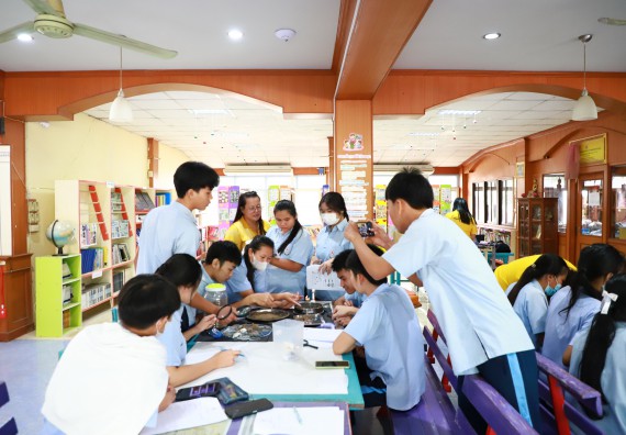 คณะวิทยาศาสตร์และเทคโนโลยี จัดค่ายวิทยาศาสตร์สัญจร ปีการศึกษา 2566 โรงเรียนมัธยมพัชรกิติยาภา 2 กำแพงเพชร