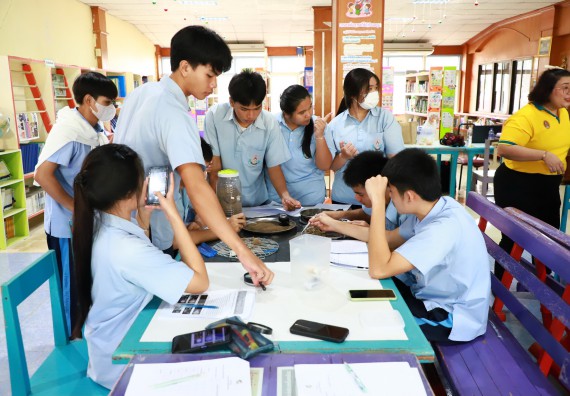 คณะวิทยาศาสตร์และเทคโนโลยี จัดค่ายวิทยาศาสตร์สัญจร ปีการศึกษา 2566 โรงเรียนมัธยมพัชรกิติยาภา 2 กำแพงเพชร