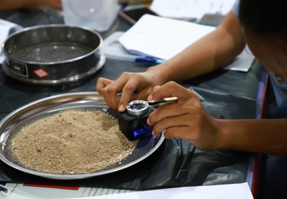 คณะวิทยาศาสตร์และเทคโนโลยี จัดค่ายวิทยาศาสตร์สัญจร ปีการศึกษา 2566 โรงเรียนมัธยมพัชรกิติยาภา 2 กำแพงเพชร