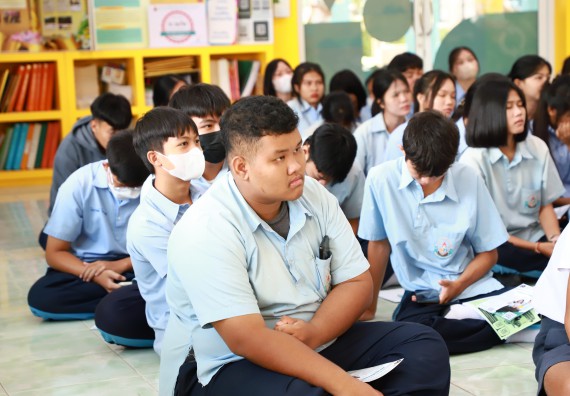 คณะวิทยาศาสตร์และเทคโนโลยี จัดค่ายวิทยาศาสตร์สัญจร ปีการศึกษา 2566 โรงเรียนมัธยมพัชรกิติยาภา 2 กำแพงเพชร