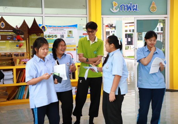 คณะวิทยาศาสตร์และเทคโนโลยี จัดค่ายวิทยาศาสตร์สัญจร ปีการศึกษา 2566 โรงเรียนมัธยมพัชรกิติยาภา 2 กำแพงเพชร