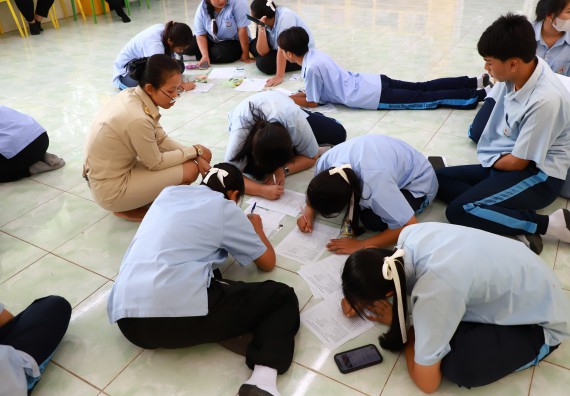 คณะวิทยาศาสตร์และเทคโนโลยี จัดค่ายวิทยาศาสตร์สัญจร ปีการศึกษา 2566 โรงเรียนมัธยมพัชรกิติยาภา 2 กำแพงเพชร