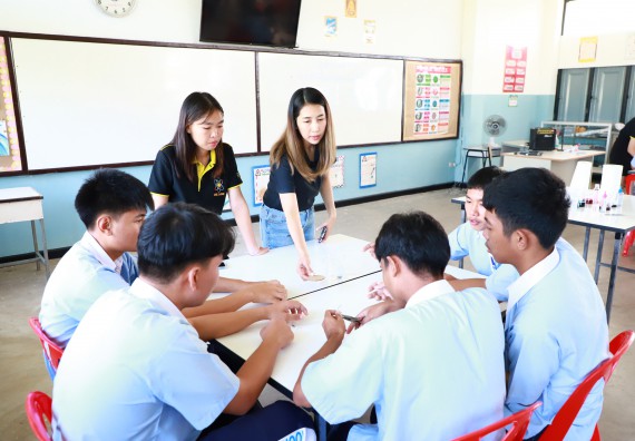 ภาพกิจกรรม   คณะวิทยาศาสตร์และเทคโนโลยี จัดค่ายวิทยาศาสตร์สัญจร ปีการศึกษา 2566  โรงเรียนวังไทรวิทยาคม