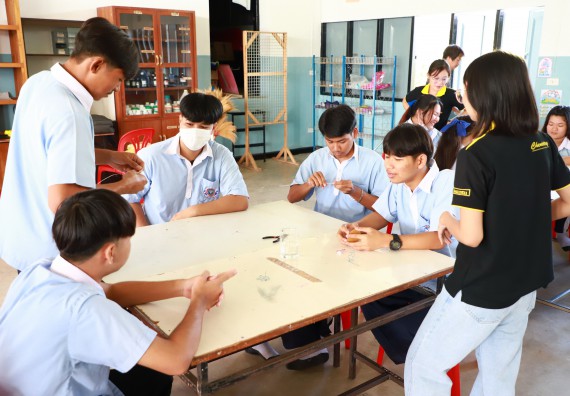 ภาพกิจกรรม   คณะวิทยาศาสตร์และเทคโนโลยี จัดค่ายวิทยาศาสตร์สัญจร ปีการศึกษา 2566  โรงเรียนวังไทรวิทยาคม