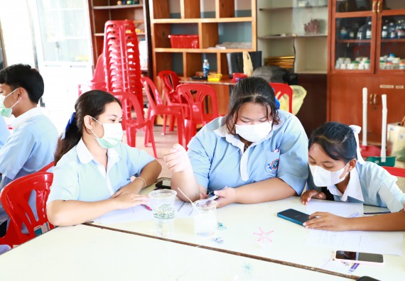 ภาพกิจกรรม   คณะวิทยาศาสตร์และเทคโนโลยี จัดค่ายวิทยาศาสตร์สัญจร ปีการศึกษา 2566  โรงเรียนวังไทรวิทยาคม