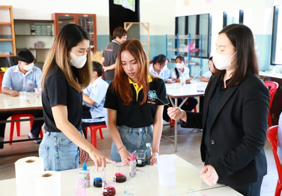 ภาพกิจกรรม   คณะวิทยาศาสตร์และเทคโนโลยี จัดค่ายวิทยาศาสตร์สัญจร ปีการศึกษา 2566  โรงเรียนวังไทรวิทยาคม