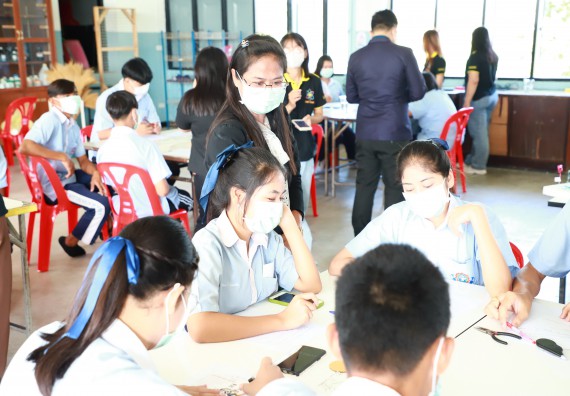 ภาพกิจกรรม   คณะวิทยาศาสตร์และเทคโนโลยี จัดค่ายวิทยาศาสตร์สัญจร ปีการศึกษา 2566  โรงเรียนวังไทรวิทยาคม