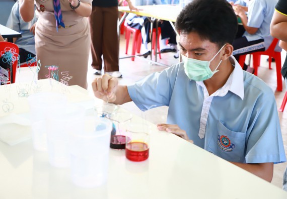 ภาพกิจกรรม   คณะวิทยาศาสตร์และเทคโนโลยี จัดค่ายวิทยาศาสตร์สัญจร ปีการศึกษา 2566  โรงเรียนวังไทรวิทยาคม