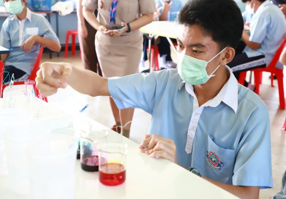 ภาพกิจกรรม   คณะวิทยาศาสตร์และเทคโนโลยี จัดค่ายวิทยาศาสตร์สัญจร ปีการศึกษา 2566  โรงเรียนวังไทรวิทยาคม